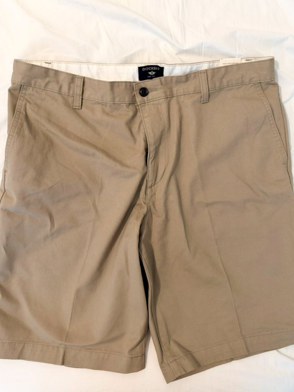 NWT Dockers Men's Khaki Chino Shorts Size 38 10.5" Inseam